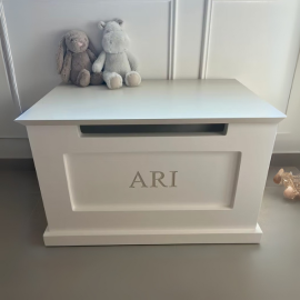 Toy Chest - Classic Medium