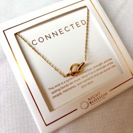 Connection knot necklace