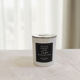 Glass Candle – Spiced Honey and Tonka
